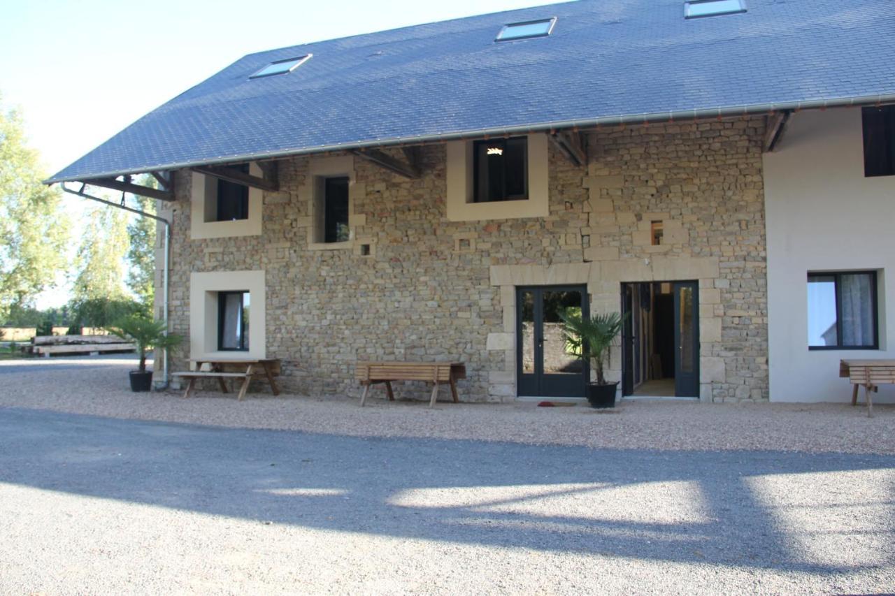 Logis Du Grand Pin Apartment Saint-Martin-des-Entrees ภายนอก รูปภาพ