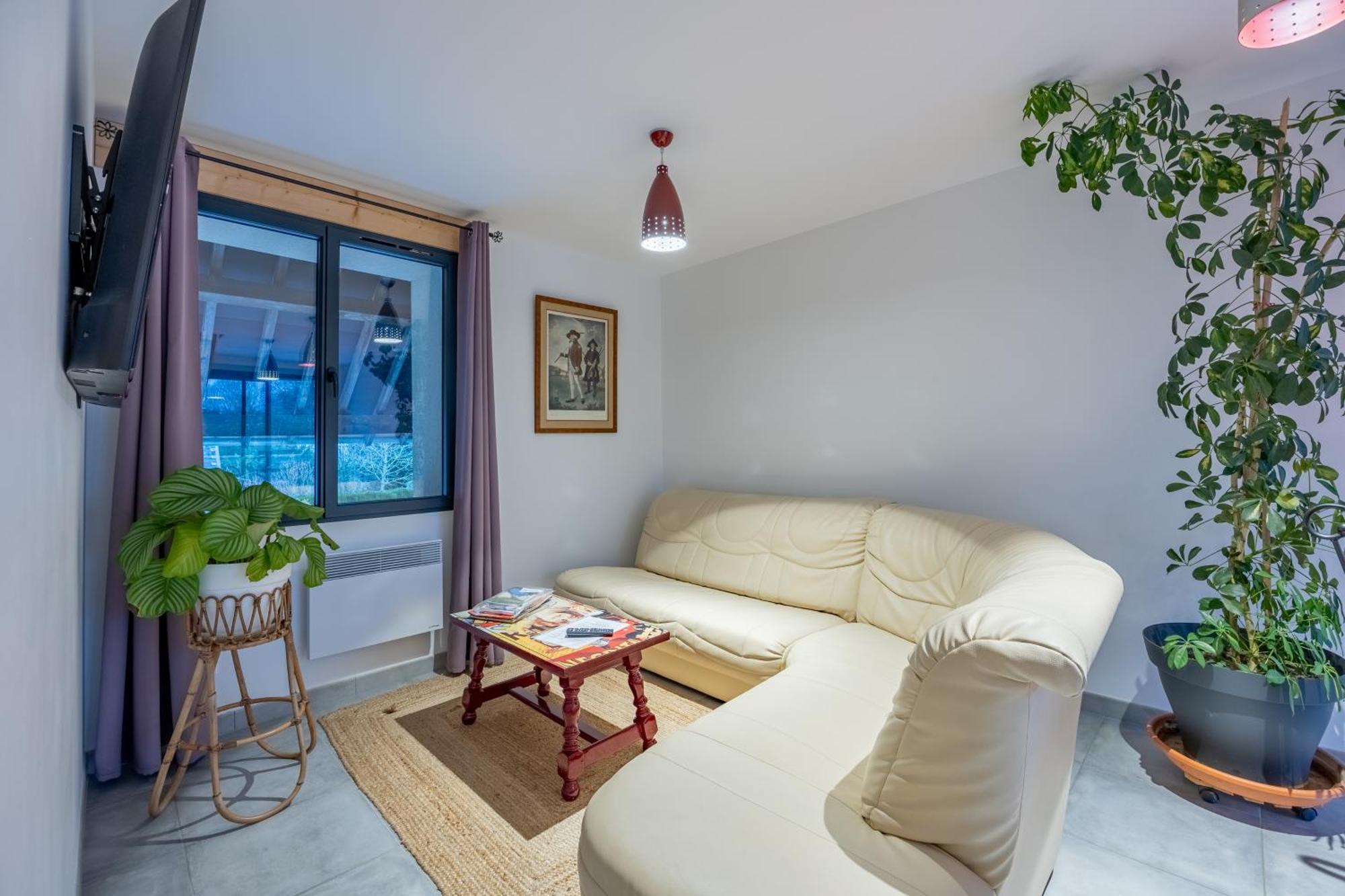 Logis Du Grand Pin Apartment Saint-Martin-des-Entrees ภายนอก รูปภาพ
