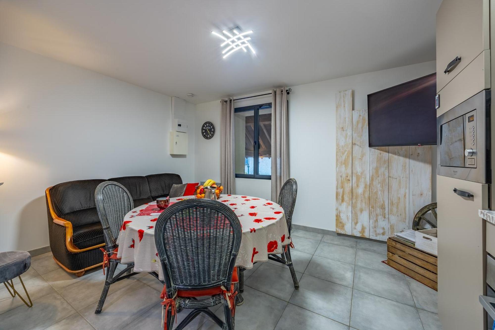 Logis Du Grand Pin Apartment Saint-Martin-des-Entrees ภายนอก รูปภาพ