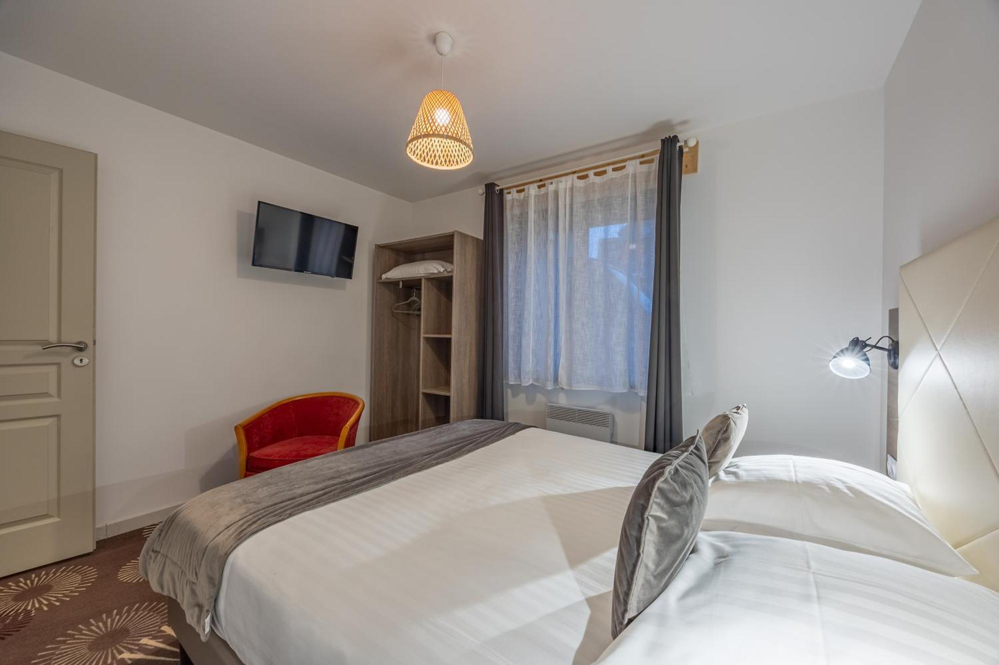 Logis Du Grand Pin Apartment Saint-Martin-des-Entrees ภายนอก รูปภาพ