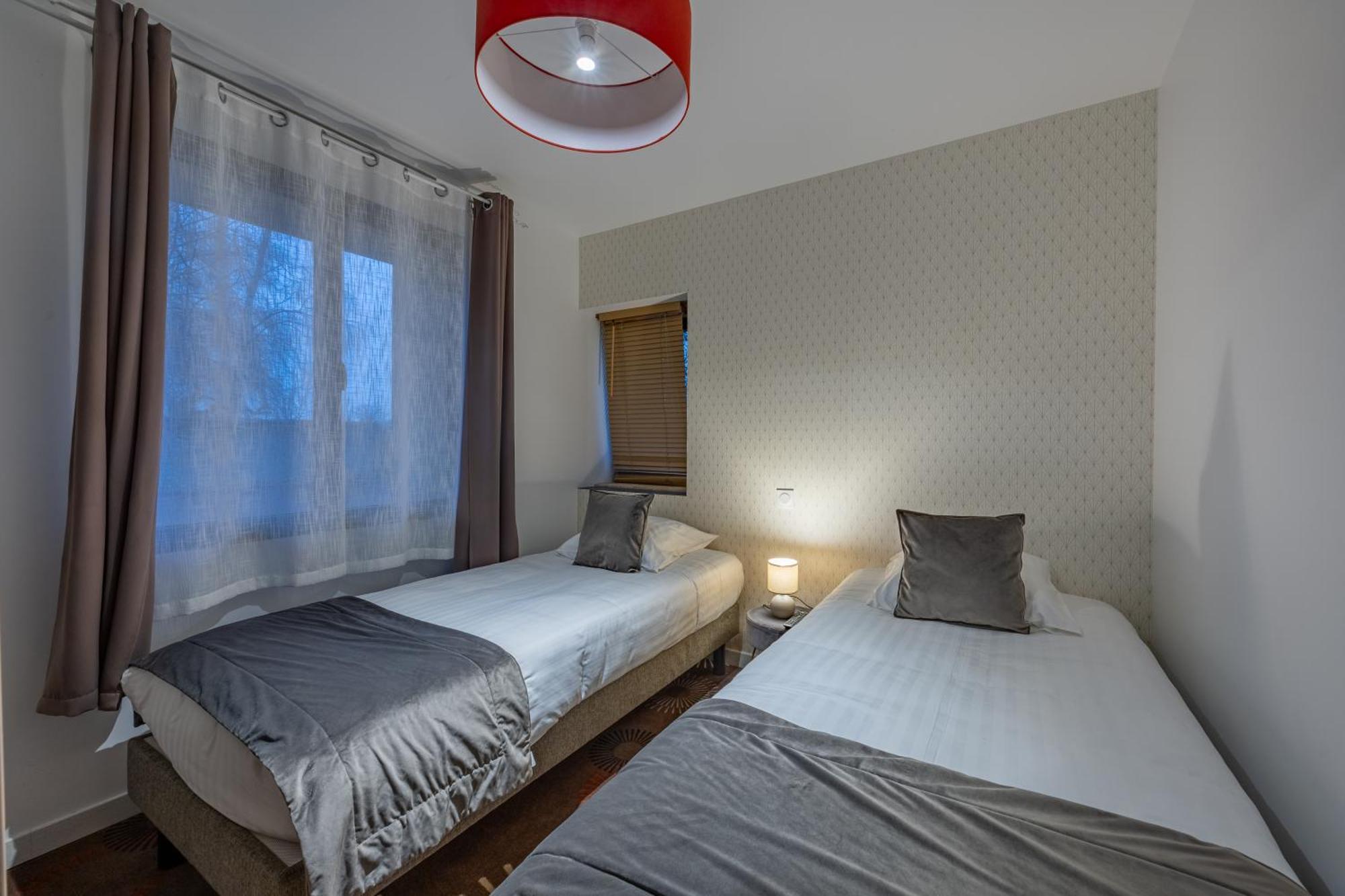 Logis Du Grand Pin Apartment Saint-Martin-des-Entrees ภายนอก รูปภาพ