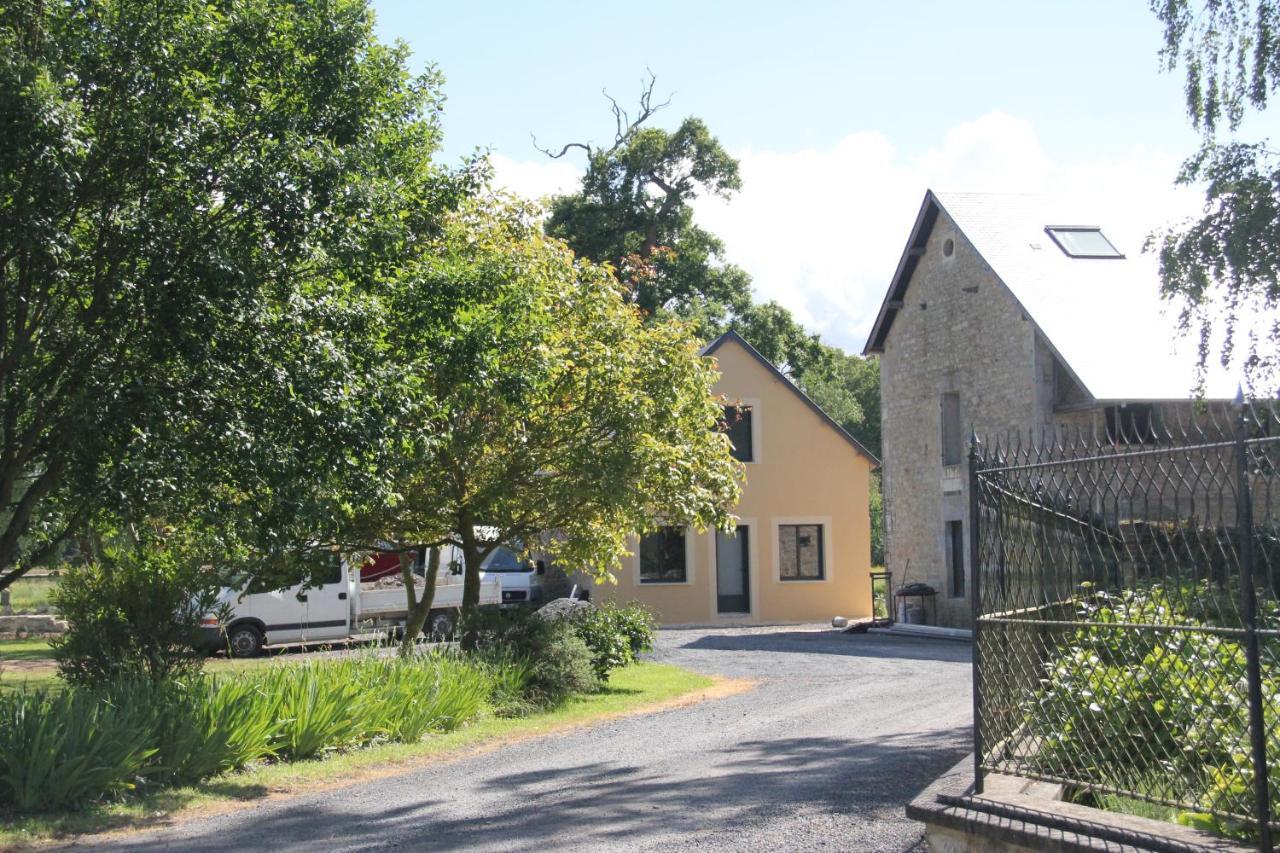 Logis Du Grand Pin Apartment Saint-Martin-des-Entrees ภายนอก รูปภาพ